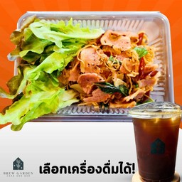 มาม่าผัดเบค่อนพริกแห้ง + น้ำ 1 แก้ว
