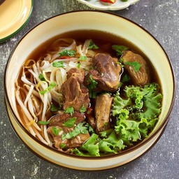 ก๋วยเตี๋ยวหมูตุ๋น / เนื้อตุ๋น