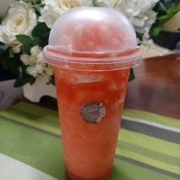 สตอเบอรี่โซดาปั่น