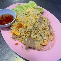 ข้าวผัดหมูกล่องใหญ่