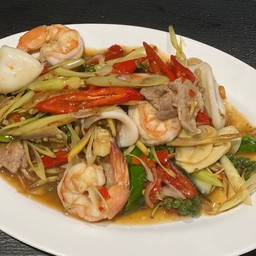 ผัดฉ่ารวมมิตร
