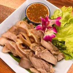 หัวหมูพะโล้ (โลบะ) 150 กรัม (ขีดครึ่ง)