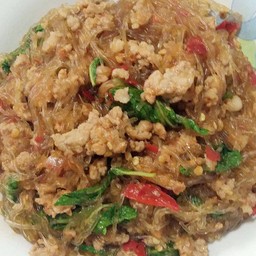 กะเพราวุ้นเส้นหมูสับ ( ไม่ราดข้าว )