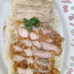 ข้าวมันไก่ต้ม+หมูทอด