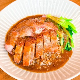 ข้าวหมูอบ+หมูกรอบ