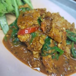 ผัดเผ็ดหมู