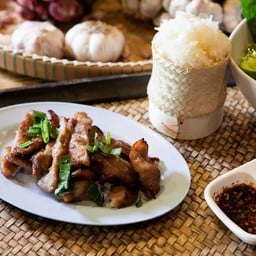 ลาบก้อยซอยนานา สาขาเจ้าพ่อหลักเมือง เจ้าพ่อหลักเมือง