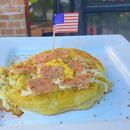 โรตีไข่ดาวแฮม