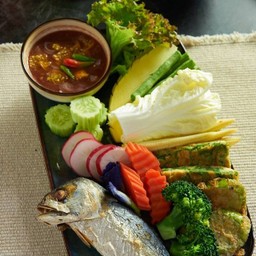 น้ำพริกกะปิ และปลาทูทอด