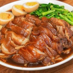 ขาหมูตุ๋นล้วนเป็นกับข้าว