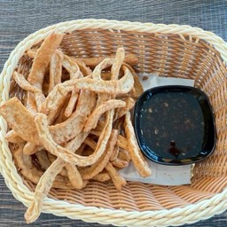 หมูยอทอดเส้น