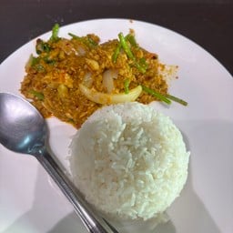 ผัดผงกะหรี่