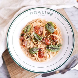Veggie Pink Sauce Fettucini