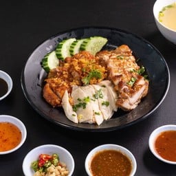 จอมยุทธ์ข้าวมันไก่โบราณ Jomyut chicken rice @Pai สาขาปาย