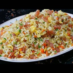 ข้าวผัดกุนเชียง (ใหญ่)