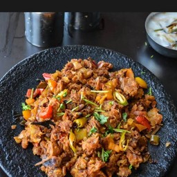 CHICKEN KOTHU PARATA ~ พาโรต้าไก่พันชิ้น