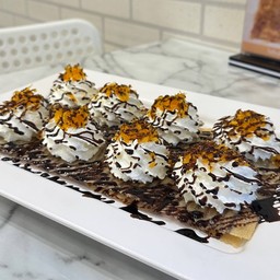 โรตีทิชชู่วิปครีม+ฝอยทอง+ช็อกฯ