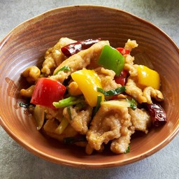 ไก่ / กุ้ง ผัดเม็ดมะม่วงหิมพานต์
