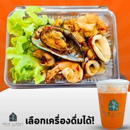 มาม่าผัดขี้เมาทะเลเดือด + น้ำ 1 แก้ว