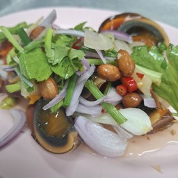 ยำไข่เยี่ยวม้า