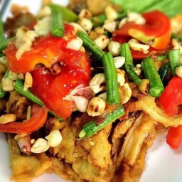 ตำเห็ดเข็มทองทอด