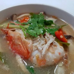 ต้มยำรวมมิตรน้ำใส