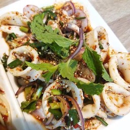 ลาบปลาหมึก