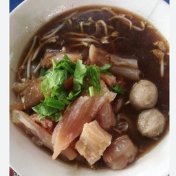 ก๋วยเตี่ยวเอ็นแก้วตุ๋น