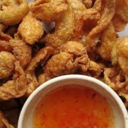 หนังไก่ทอด