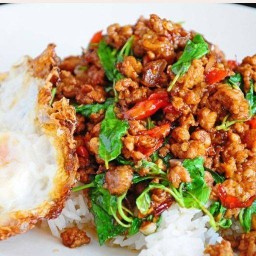 อาหารตามสั่งเจ้นุช(จรัญ32)🍛🍝🍽 จรัญ32(หน้าโรงเรียนวัดสุวรรณารามประถม)