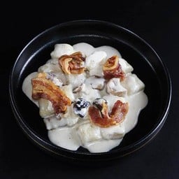 Gnocchi Alfredo Seafood