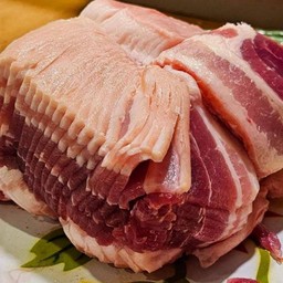 สามชั้นล้วน