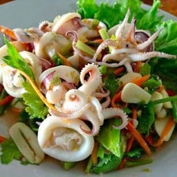 ข้าวกะเพราพริกแห้ง สุกี้