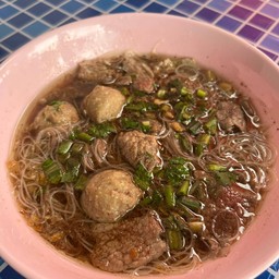 ร้านก๋วยเตี๋ยวโกเด้ง นาวัง ซ.7