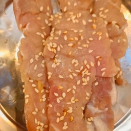 (A8)หมูน้ำมันงา