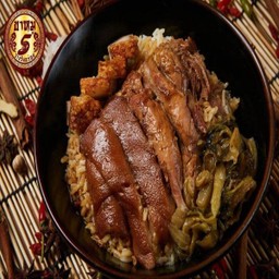 ข้าวขาหมูคุโรบุตะ+หมูกรอบ
