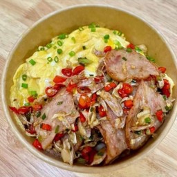 ไข่ข้น-เบคอนคั้วพริกเกลือ