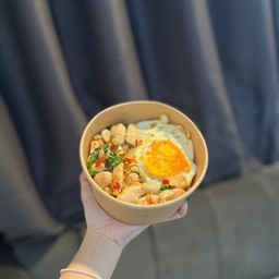 ข้าวกะเพร๊ากะเพราไก่ใส่ไข่ดาวใส่ใจด้วยได้ไหม