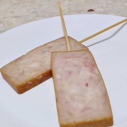 สเต็กแฮมไก่ (2ไม้)