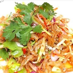 ยำปลากรอบตัวเล็ก