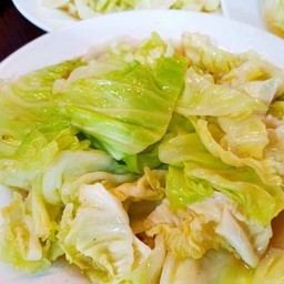 กะหล่ำปลีทอดน้ำปลา