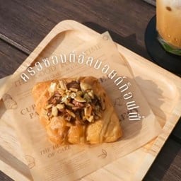 ครัวซองค์อัลมอนด์ท็อฟฟีี