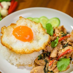 ข้าวกะเพราหมูหมัก