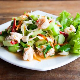 ยำก้านคะน้ากุ้งสด