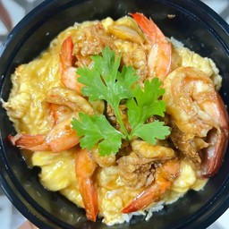 ข้าวไข่ข้นกุ้งกระเทียม