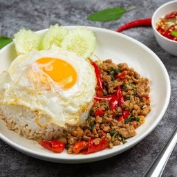 Minced Pork With Basil And Fried Egg
