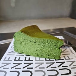 Matcha Basque Cheesecake