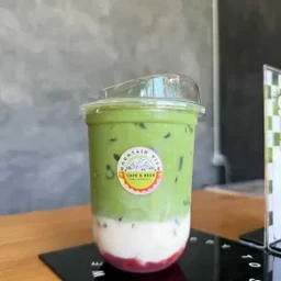 ชาเขียวสตอเบอรี่นมสด