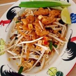 โกแอ๊ด ผัดไทย หอยทอด เจ้าเก่าตลาดน้ำสามพันนาม