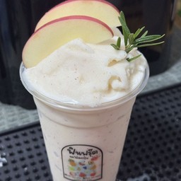 แอปเปิ้ลแดงปั่นนมสด(ปั่นทั้งลูก)